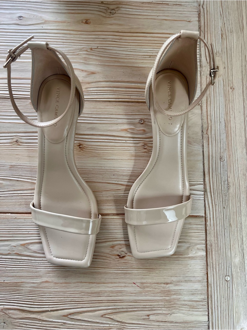 Vince Camuto Vinkley Taupe Patent Square Toe Kitten Heel Sandal Size 11